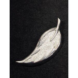 Vintage Silver Tone Textured Leaf Heavy Brooch Pin Modernist MCM